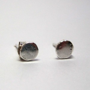 pebblestuds1